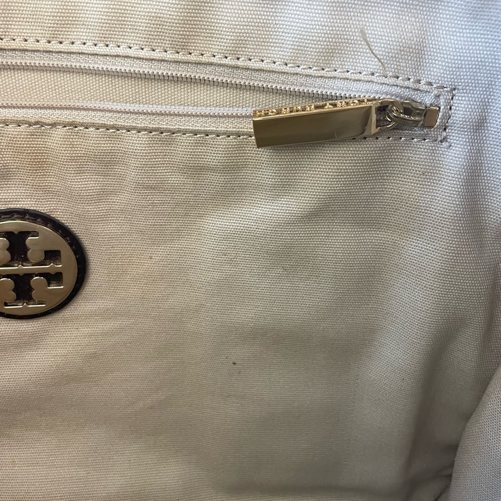 Tory Burch Glossy Black Tote - Picture 7 of 8